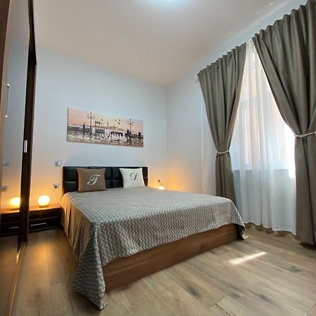 La Luna - High-End 2Bd Flat In The Top Centre By Flat Mаnager Σόφια Εξωτερικό φωτογραφία
