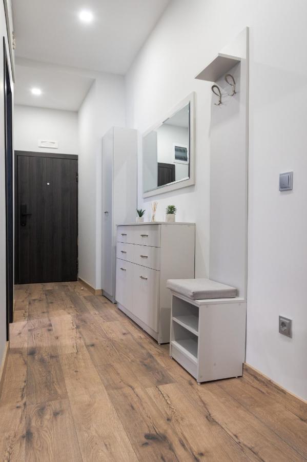 La Luna - High-End 2Bd Flat In The Top Centre By Flat Mаnager Σόφια Εξωτερικό φωτογραφία